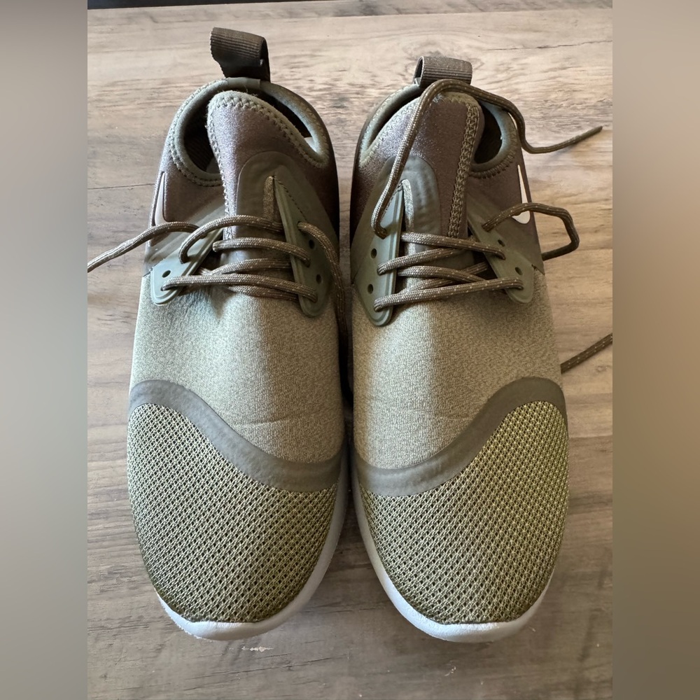 Nike women’s Olive and Brown Sneakers